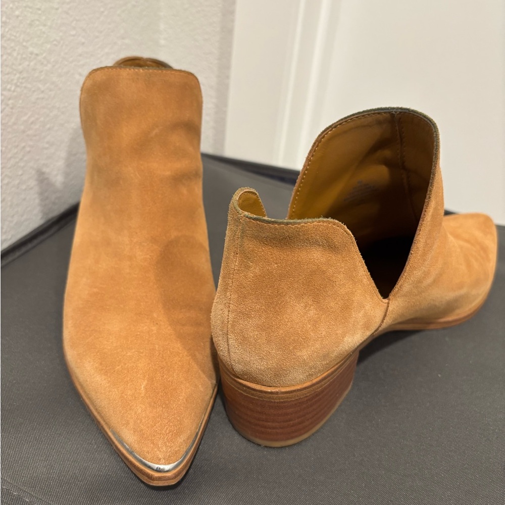 Marc Fisher Tan Yilda Booties, Size 8